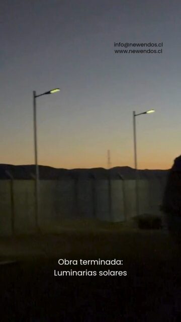 En el norte de Chile tenemos la mejor radiación solar del planeta y tu industria debería aprovecharla. Instalar luminarias solares en bodegas, plantas y faenas significa decirle adiós a la cuenta de luz, operar sin cortes y cumplir con normativas como el DS 43 sin canalizaciones riesgosas. 

¿Tu operación ya es solar? Escríbenos y diseñamos tu proyecto. 

#EnergiaSolar #IndustriaChilena #NorteDeChile #DS43 #AhorroEnergetico #Atacama
