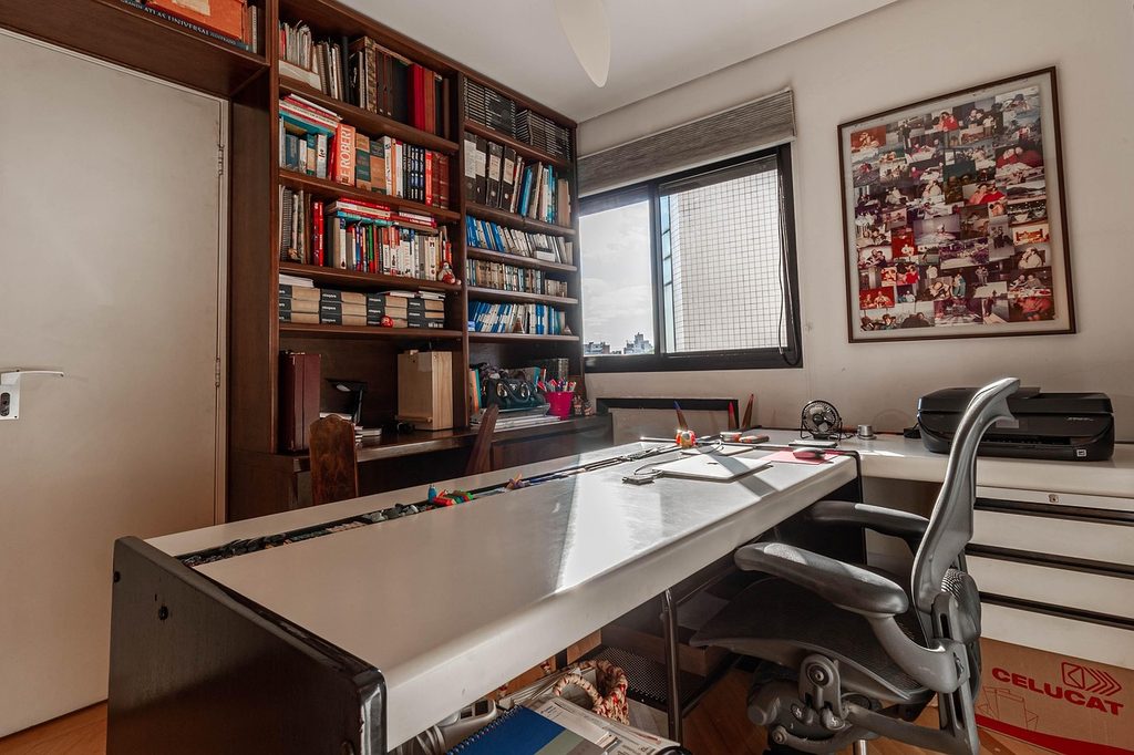 Escritorio a medida para home office de 140cm